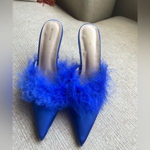 Blue feather heels